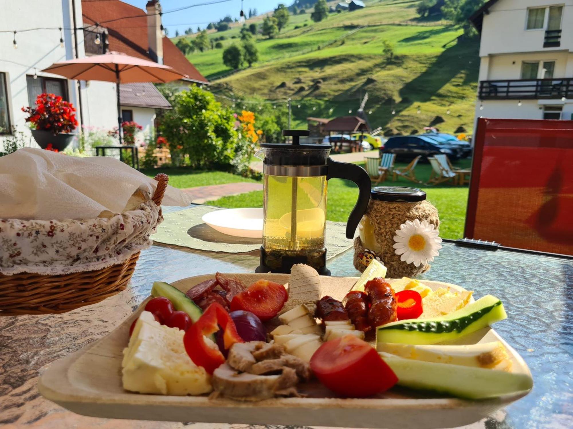 Hotel Casa Mia Moeciu De Sus Zewnętrze zdjęcie