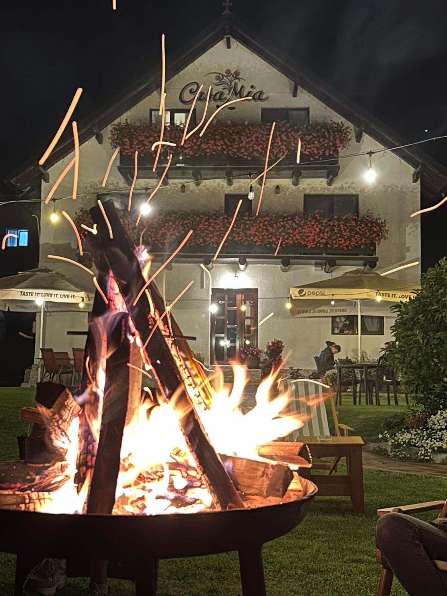 Hotel Casa Mia Moeciu De Sus Zewnętrze zdjęcie